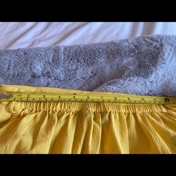 NWT. Vero Moda yellow summer skirt, XS. Never been worn. - Picture 5 of 8